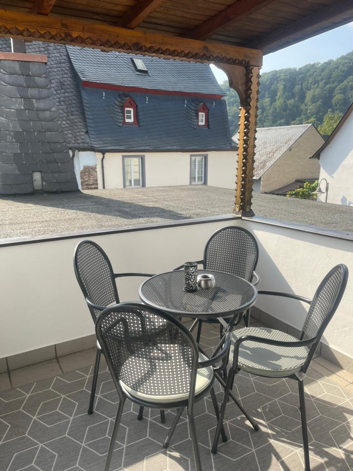 Wein- Und Gaestehaus M. Bai Mesenich Extérieur photo