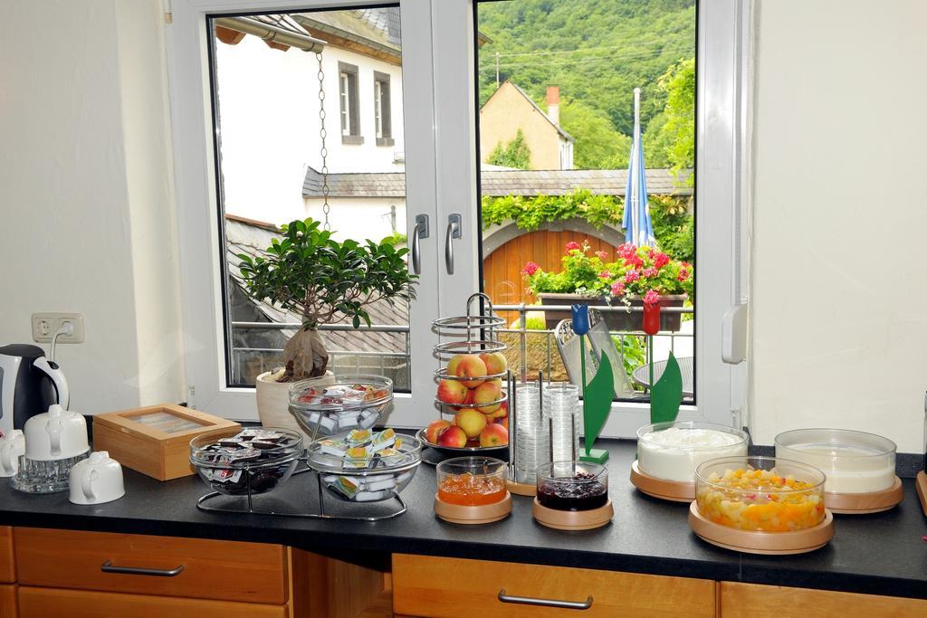 Wein- Und Gaestehaus M. Bai Mesenich Extérieur photo
